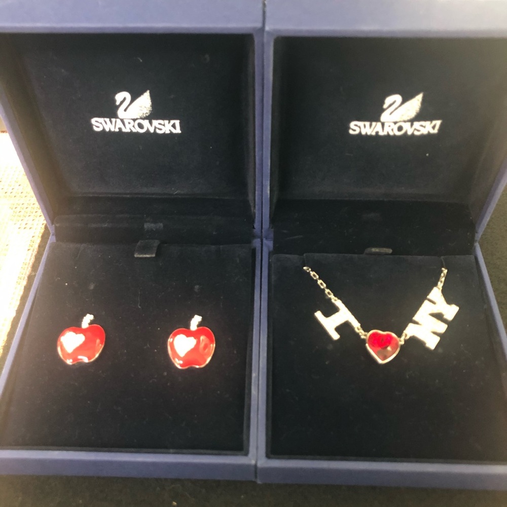 Swarovski I Love New York Necklace & Earrings Set